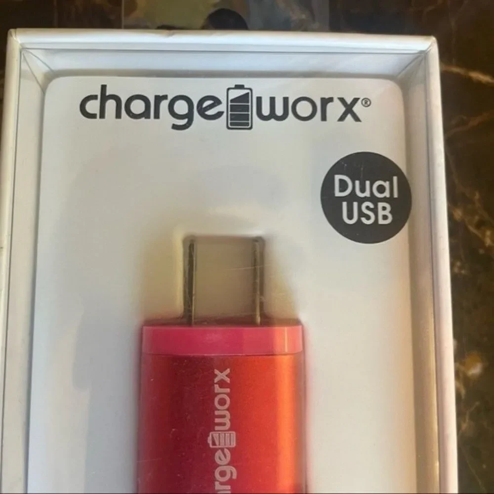 New Wall charger dual USB pink For use of most smartphones and tablets